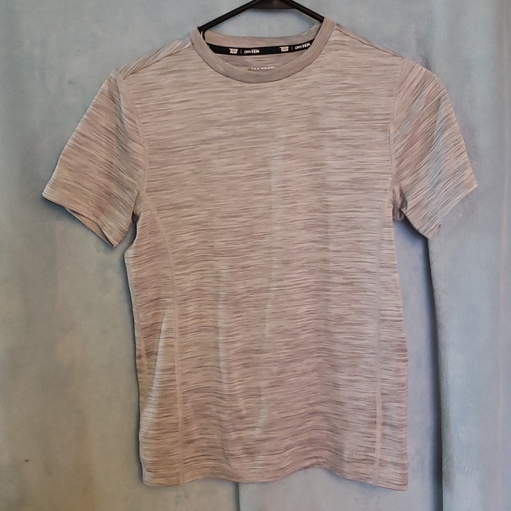 Tek gear performance wear shirt